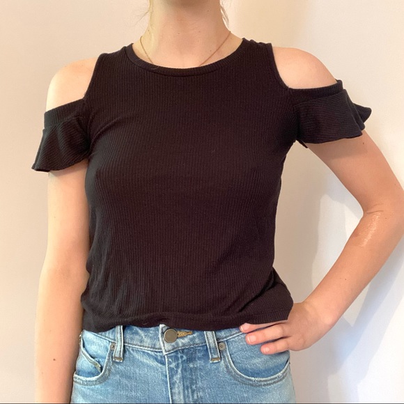 American Eagle Black Tee with Shoulders Cut Out - Picture 2 of 7